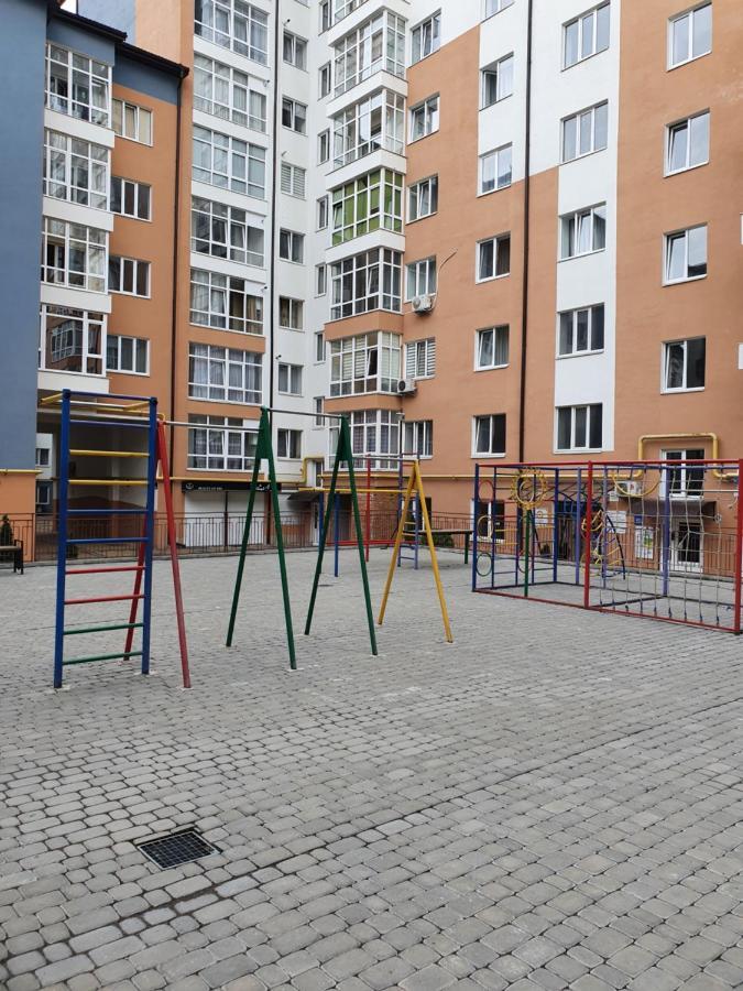 True In The City Center Ivano-Frankivsk Exterior foto